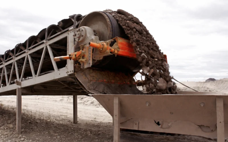 Solving Conveyor Belt Carryback Problems