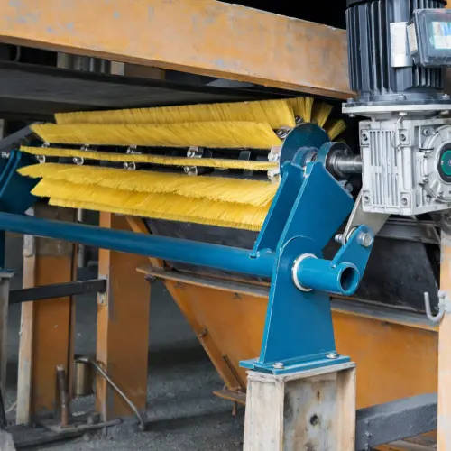 brush Conveyor belt cleaner
